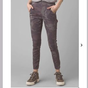 Prana Mariel jegging camo size L